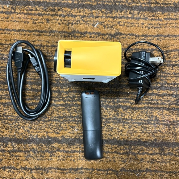 Mini projector - Picture 4 of 7